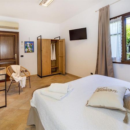 Villa La Maison D'Anna Maria - Lt - Pms Casevacanze 올비아 외부 사진
